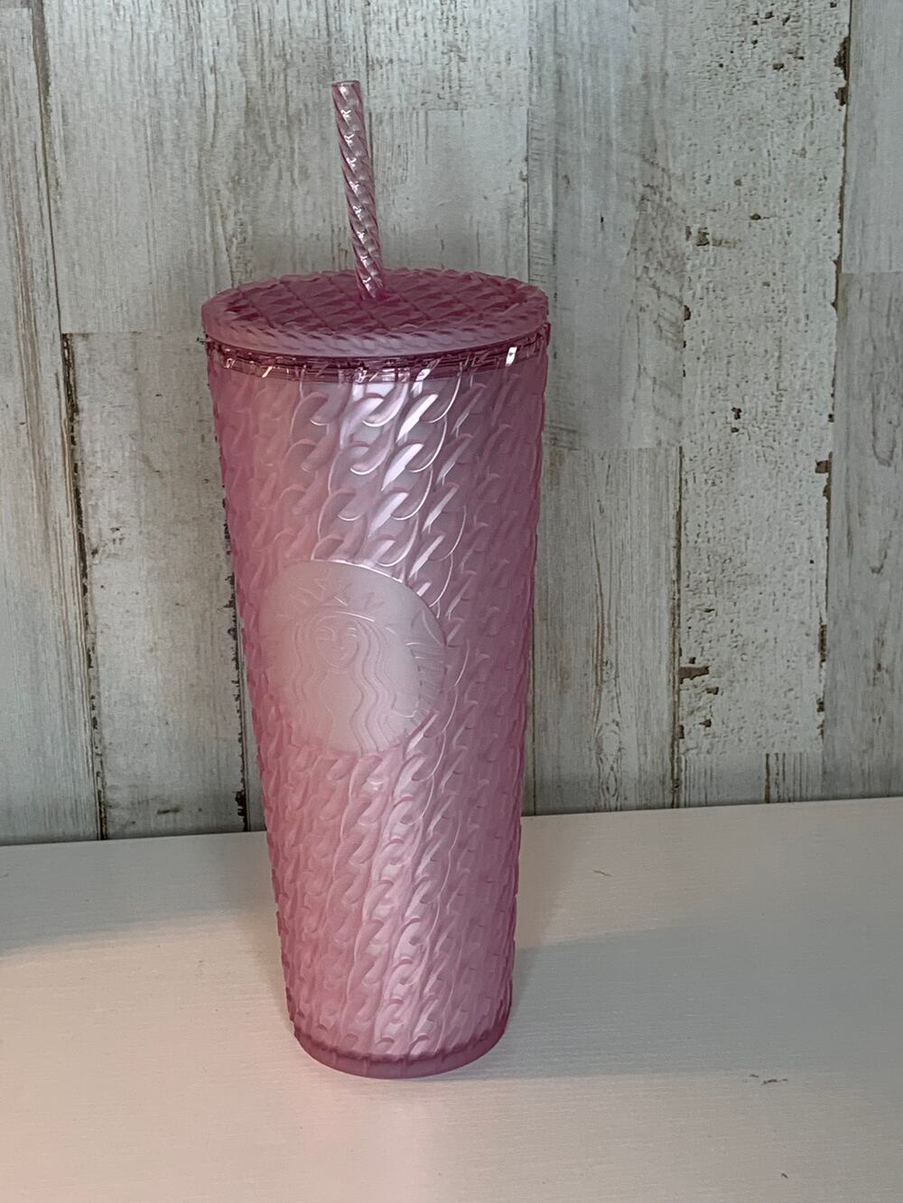 Starbucks Cold Cup Tumbler Pink Chain Link Textured 24oz w/ Straw